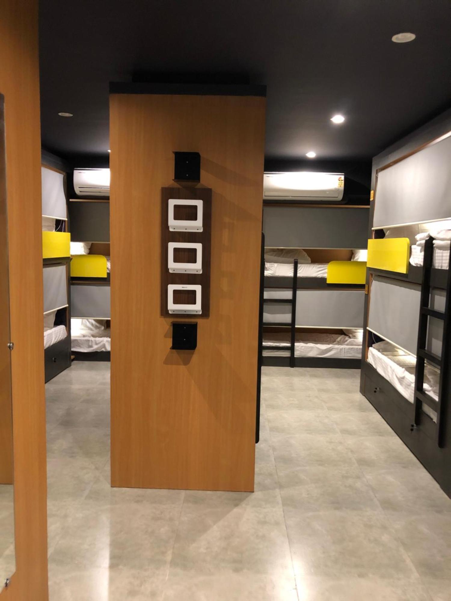 For Male And Female Hostel Mumbai